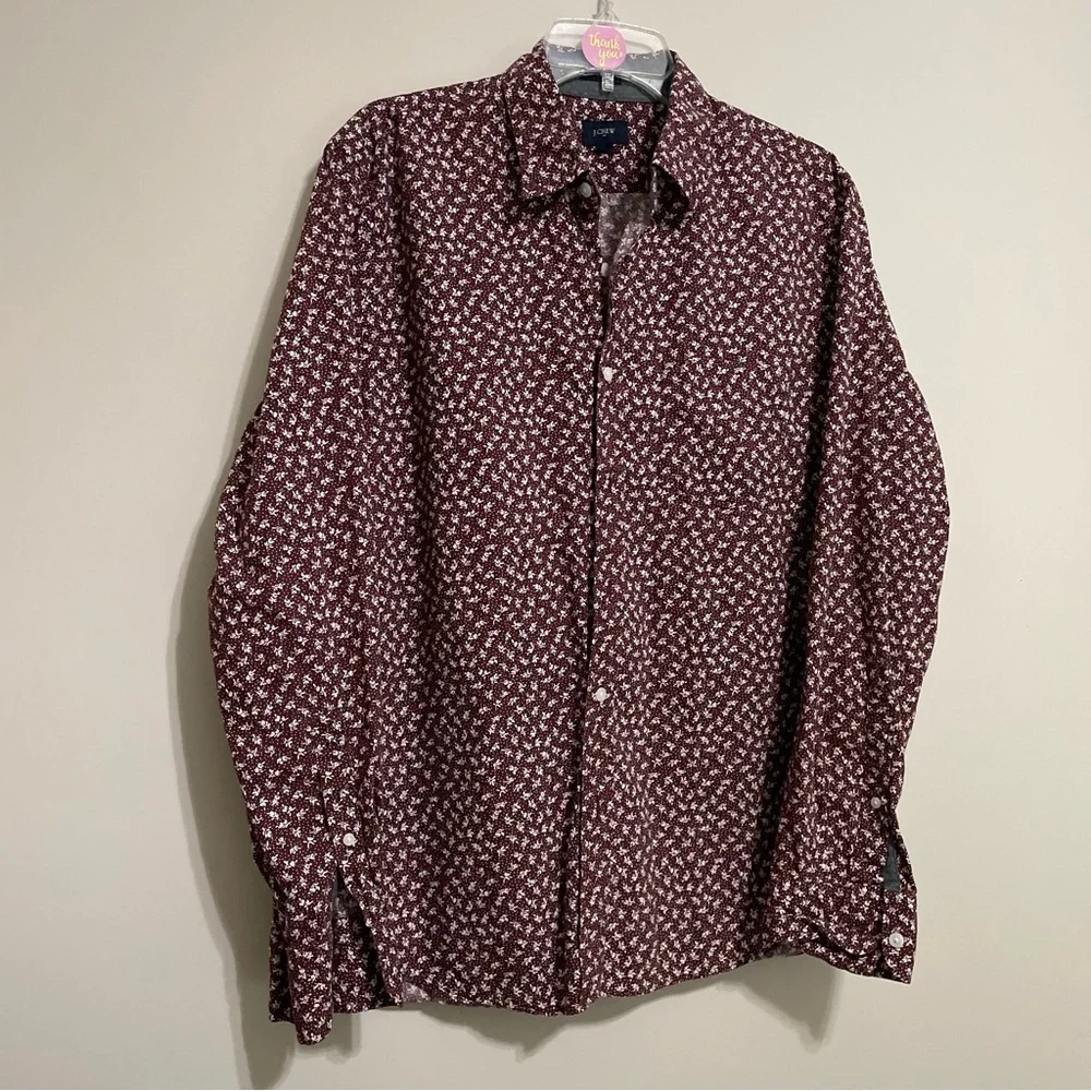 J. Crew Men's Maroon Patterned Button Down Shirt‎ ~ Size Large ~Slim Fit~Office